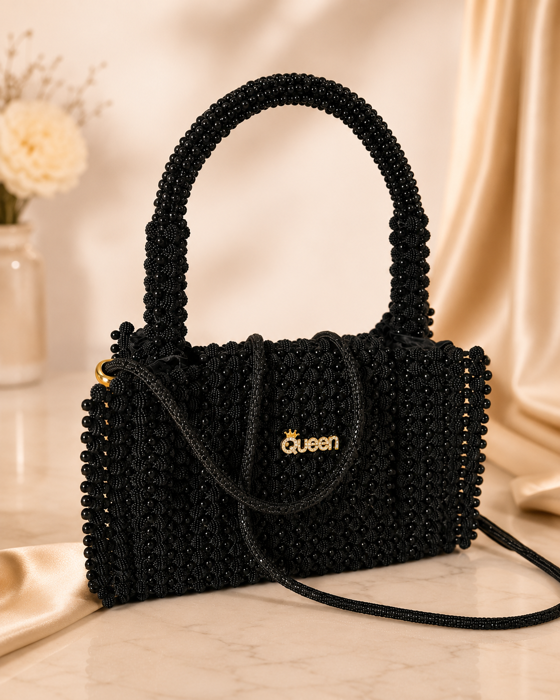 Black Queen Perlen Tasche